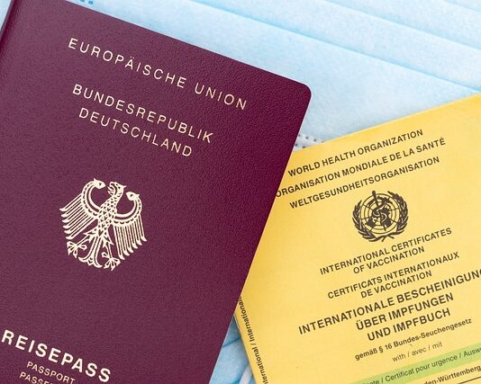 Czy legitymacja emeryta uprawnia do zniżek PKP?